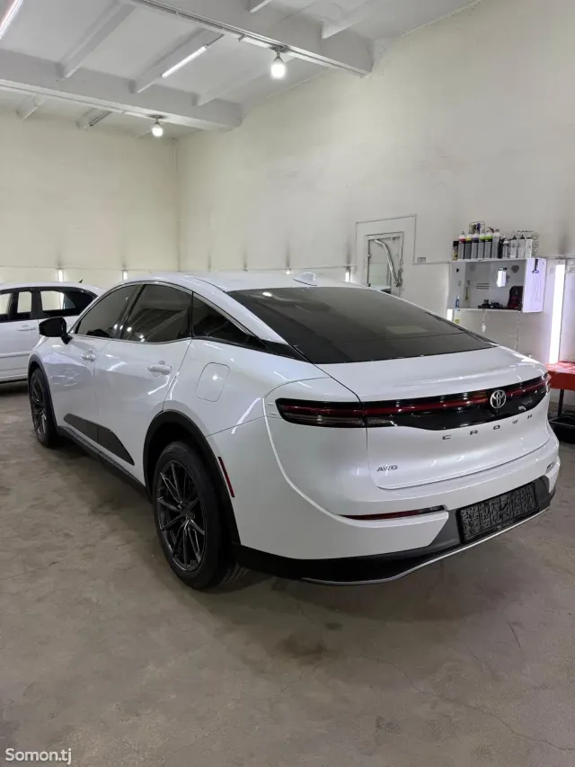 Toyota Crown 2023 · 2.5 AT