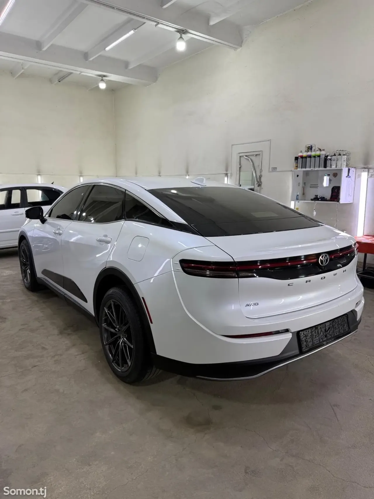 Toyota Crown 2023 · 2.5 AT