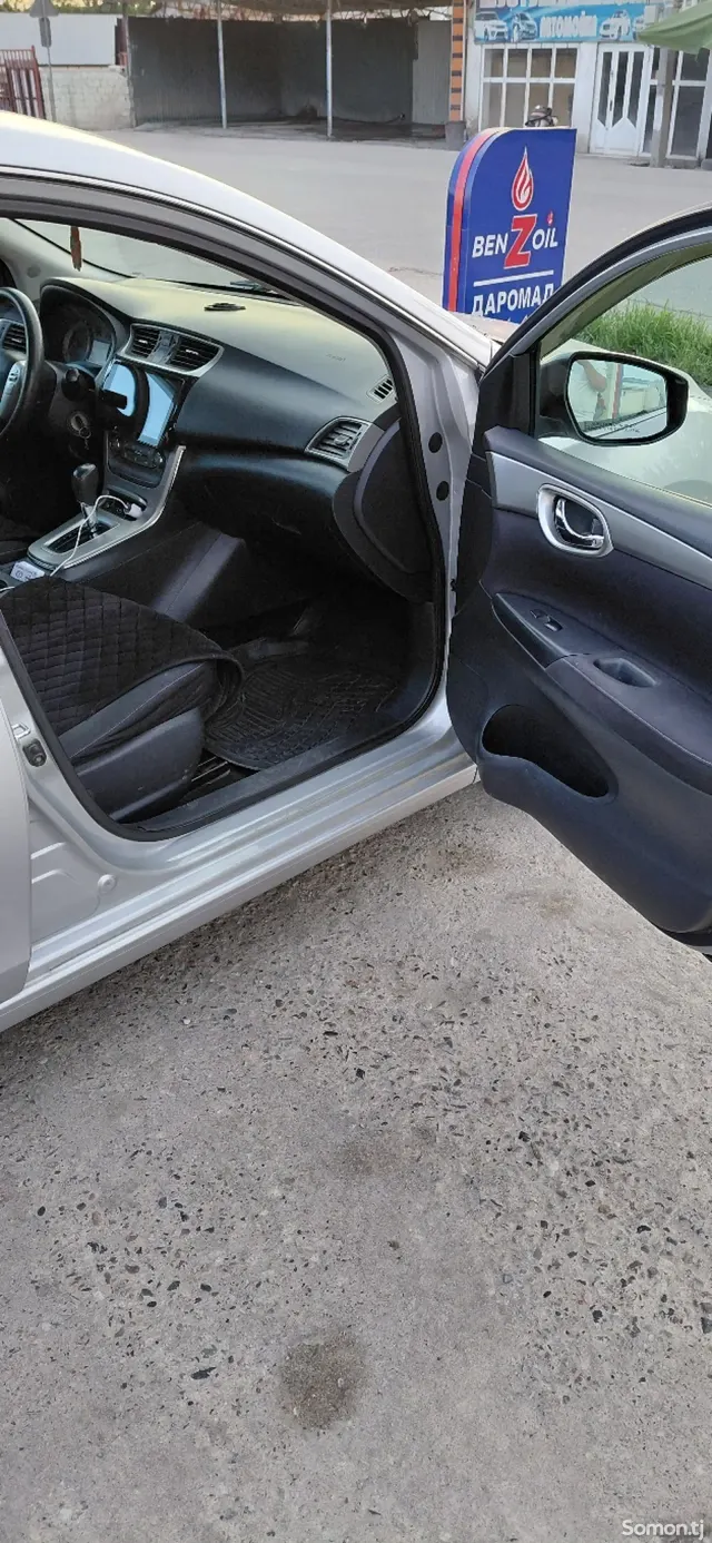 Nissan Sentra 2014 · 1.8 AT