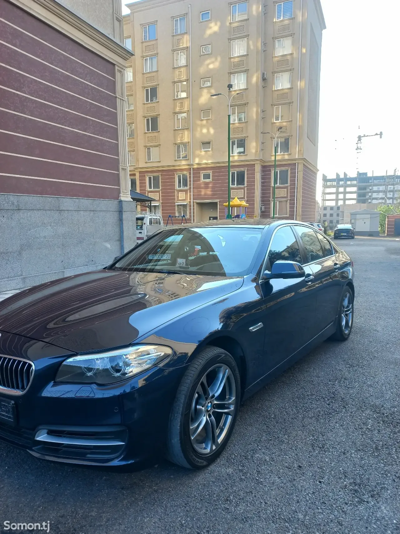 BMW 5 series 2015 · 2.0 AT