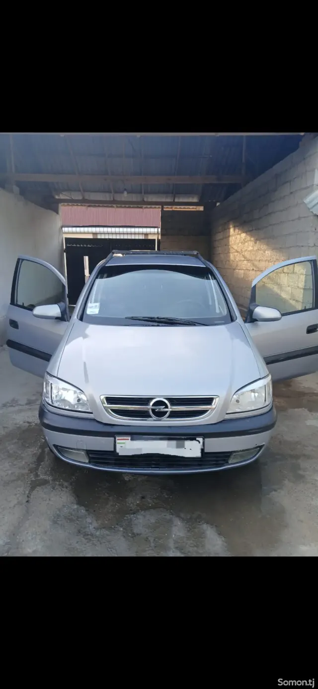 Opel Zafira 2001 · 1.8 MT