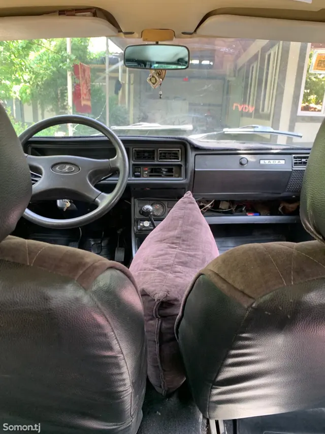 Lada (ВАЗ) 2107 2007 · 1.7 MT