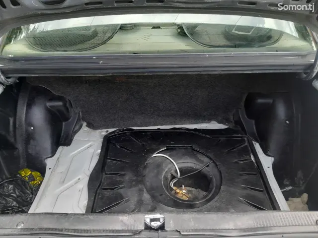 Mercedes-Benz W201 1990 · 1.8 MT