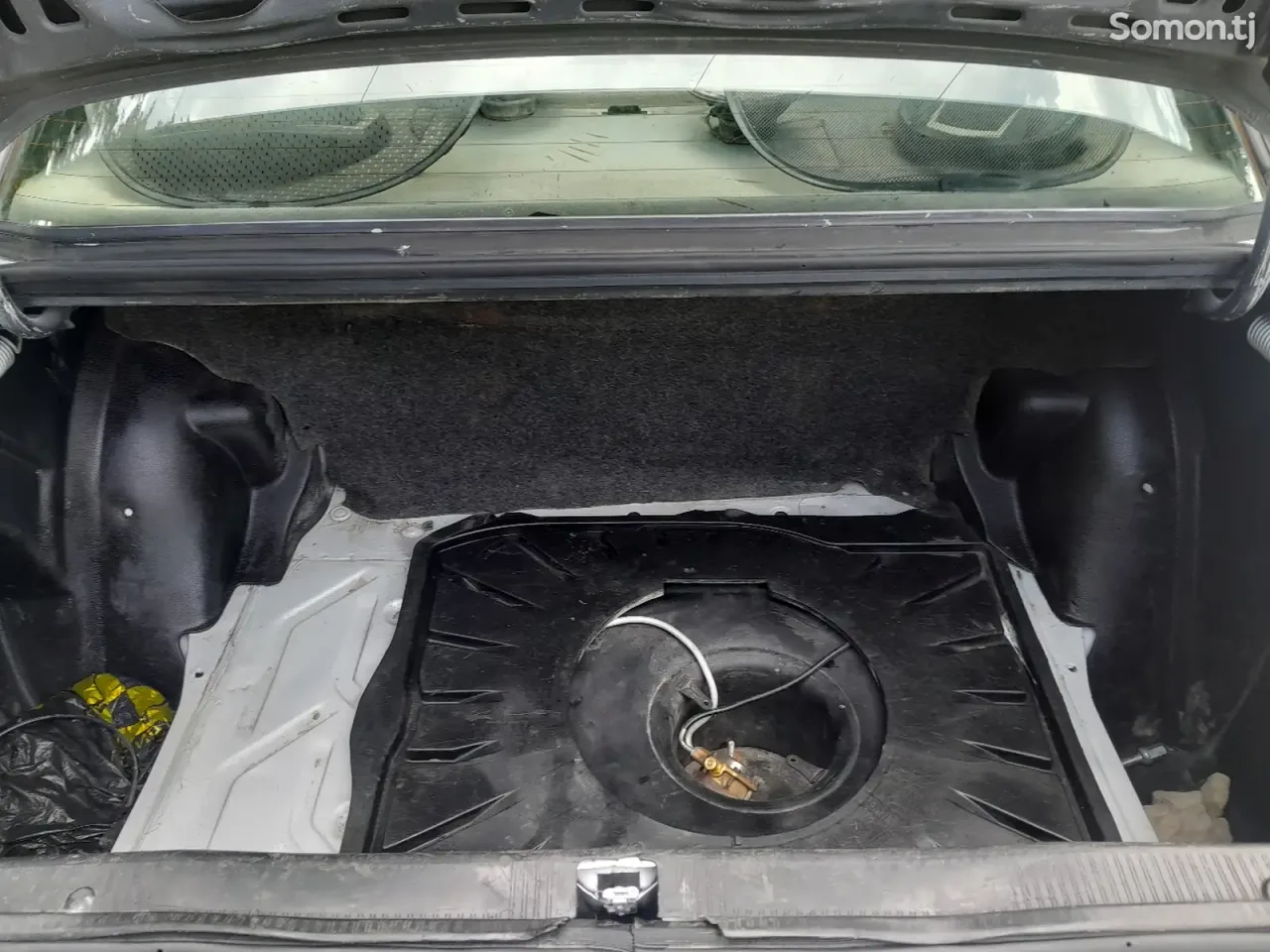 Mercedes-Benz W201 1990 · 1.8 MT