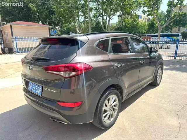 Hyundai Tucson 2017 · 1.6 AT