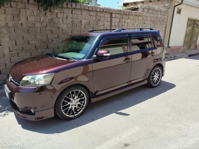 Toyota Rumion 2010 · 1.8 AT