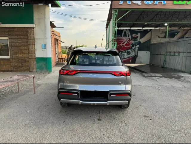 BYD Yuan Up 2026 · 2.0 AT