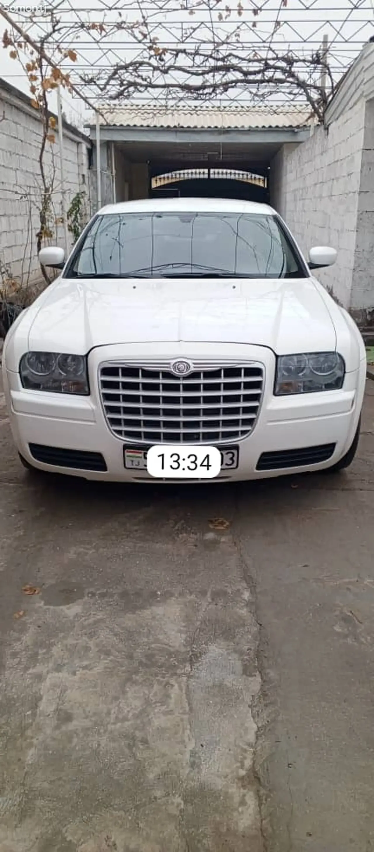 Chrysler 300C 2006 · 2.7 AT