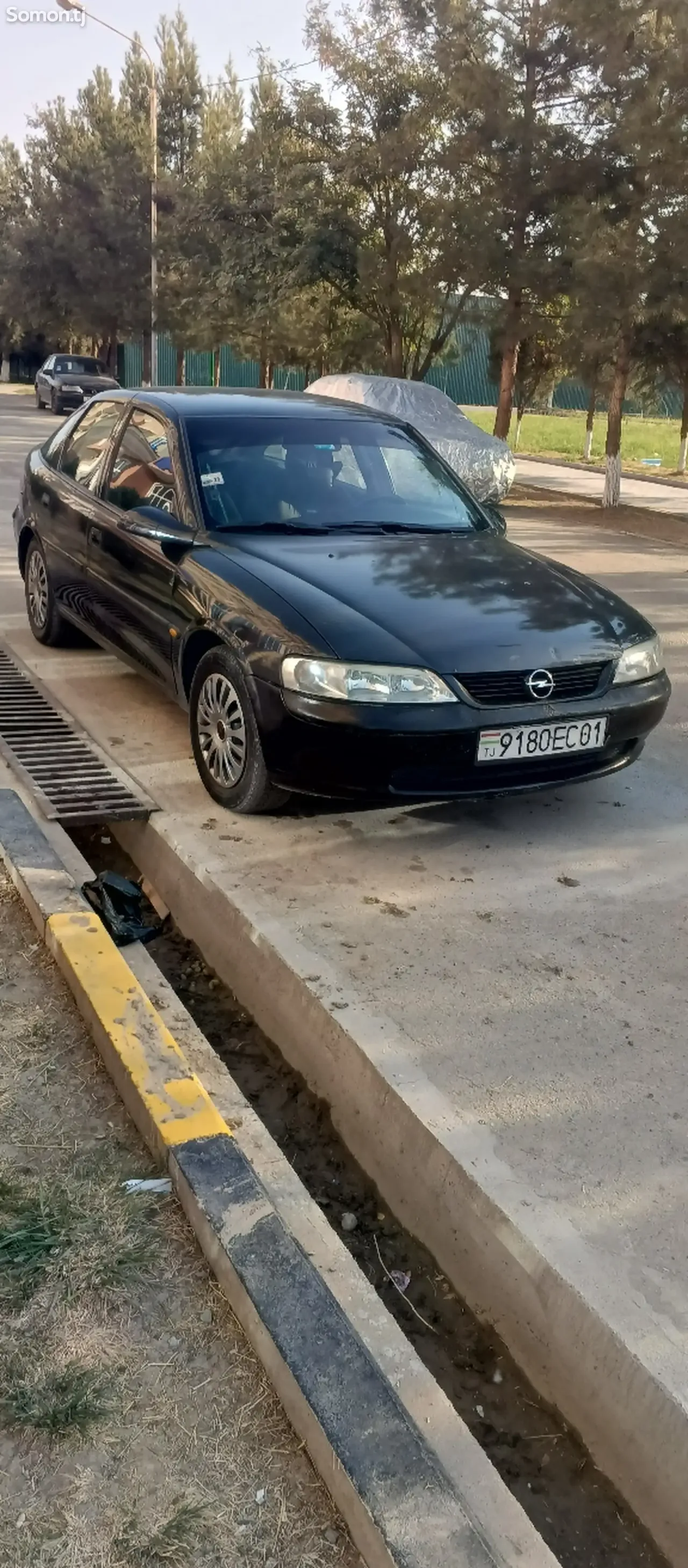 Opel Vectra B 1996 · 1.6 MT