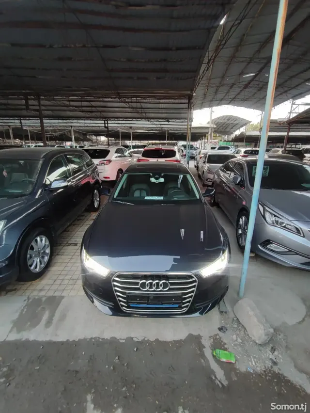 Audi A6 2014 · 2.0 AT