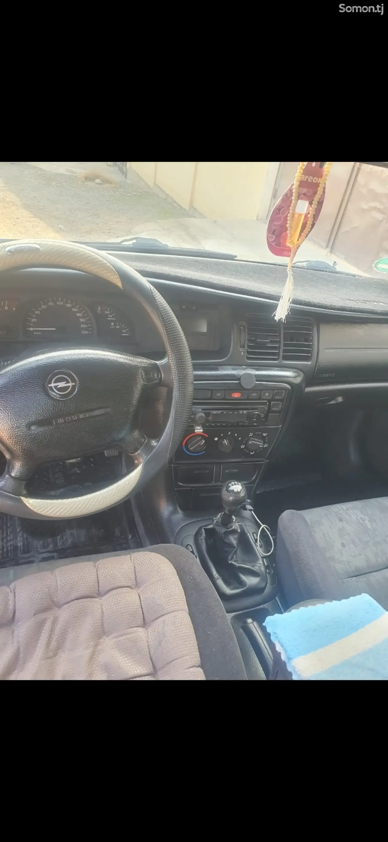 Opel Vectra B 1997 · 1.6 MT
