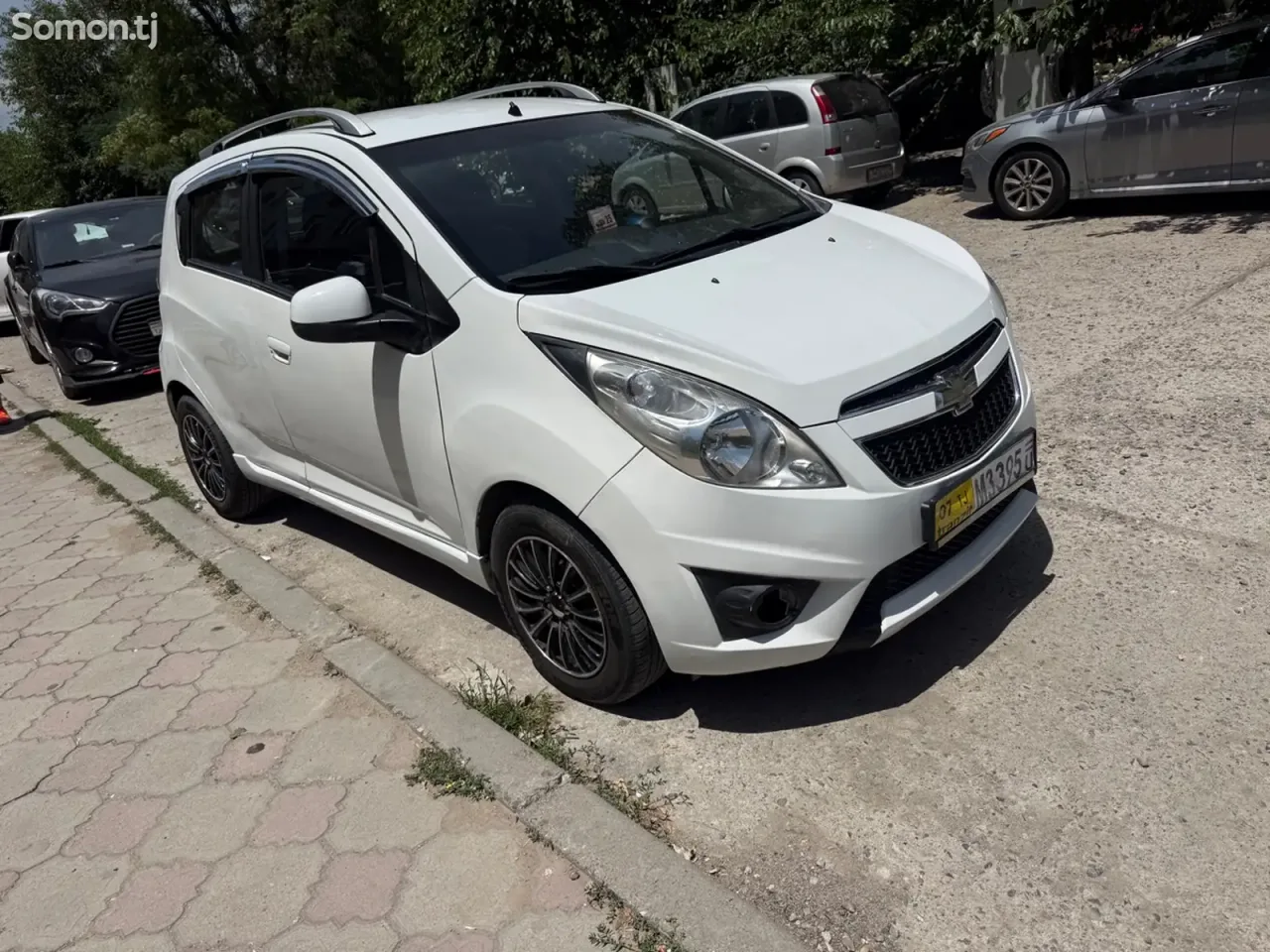 Chevrolet Spark 2012 · 1.1 AT
