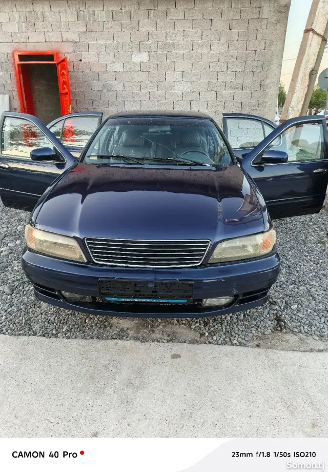 Nissan Cefiro 1997 · 2.0 AT