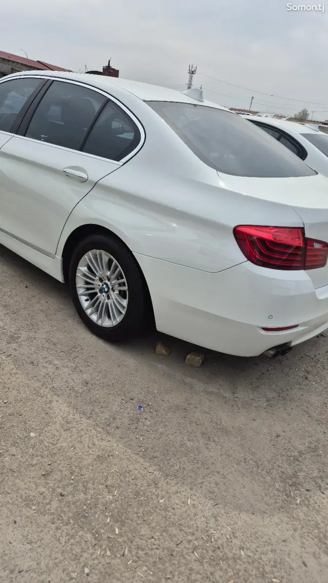 BMW 5 series 2015 · 2.0 AT