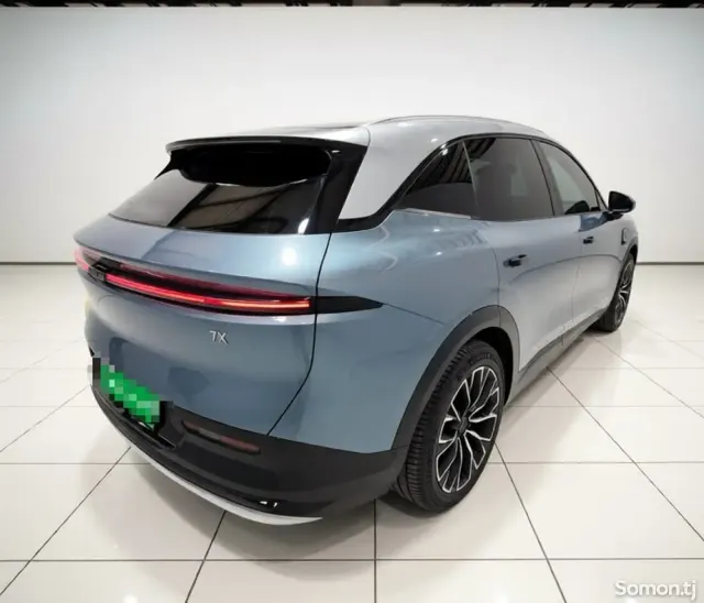 Zeekr 7X 2025 · AT