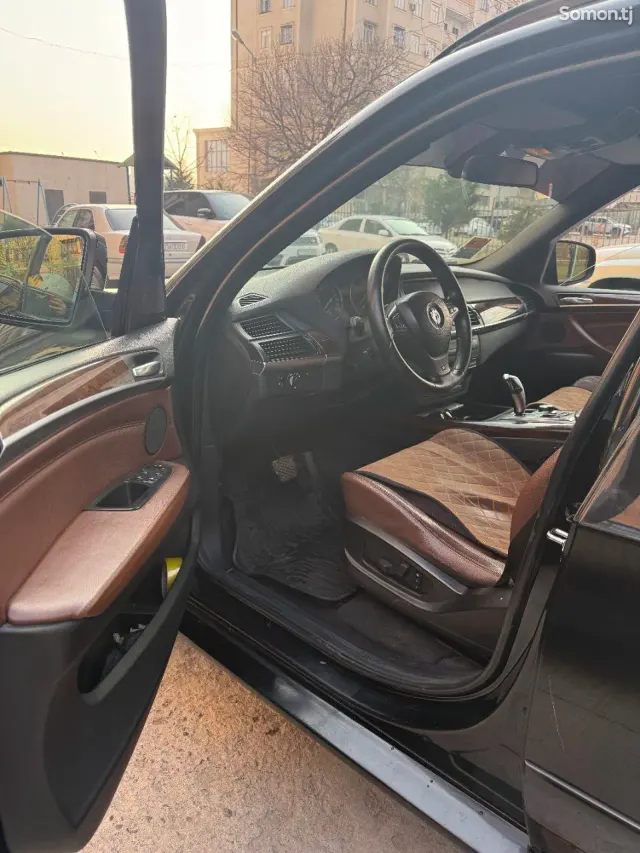 BMW X5 M 2009 · 3.5 AT
