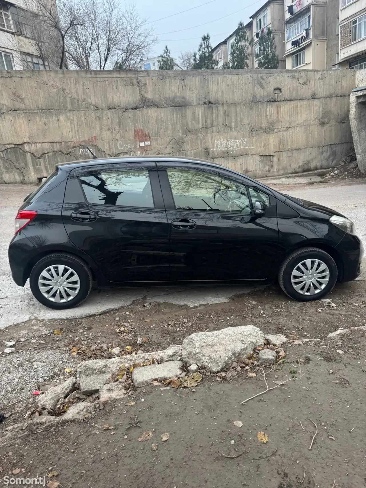 Toyota Vitz 2014 · 1.4 AT