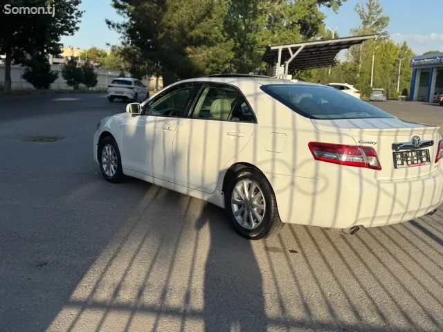 Toyota Camry 2011 · 3.5 AT