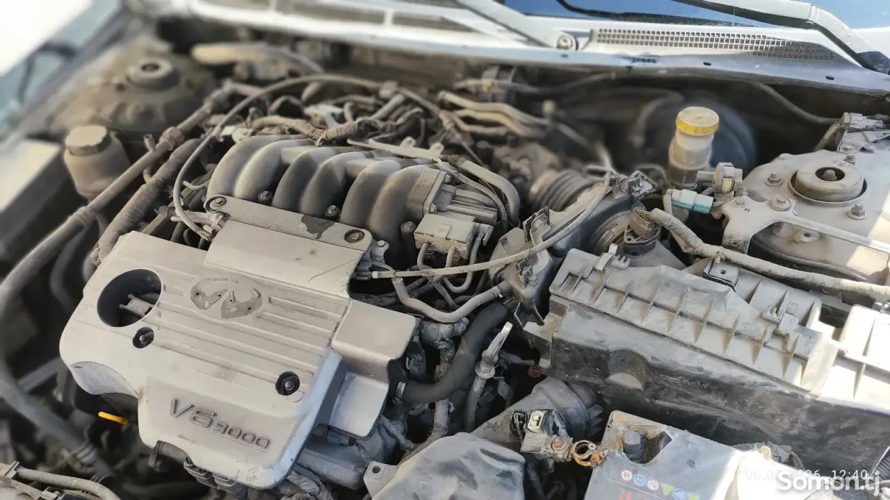 Infiniti I series 2001 · 2.5 AT