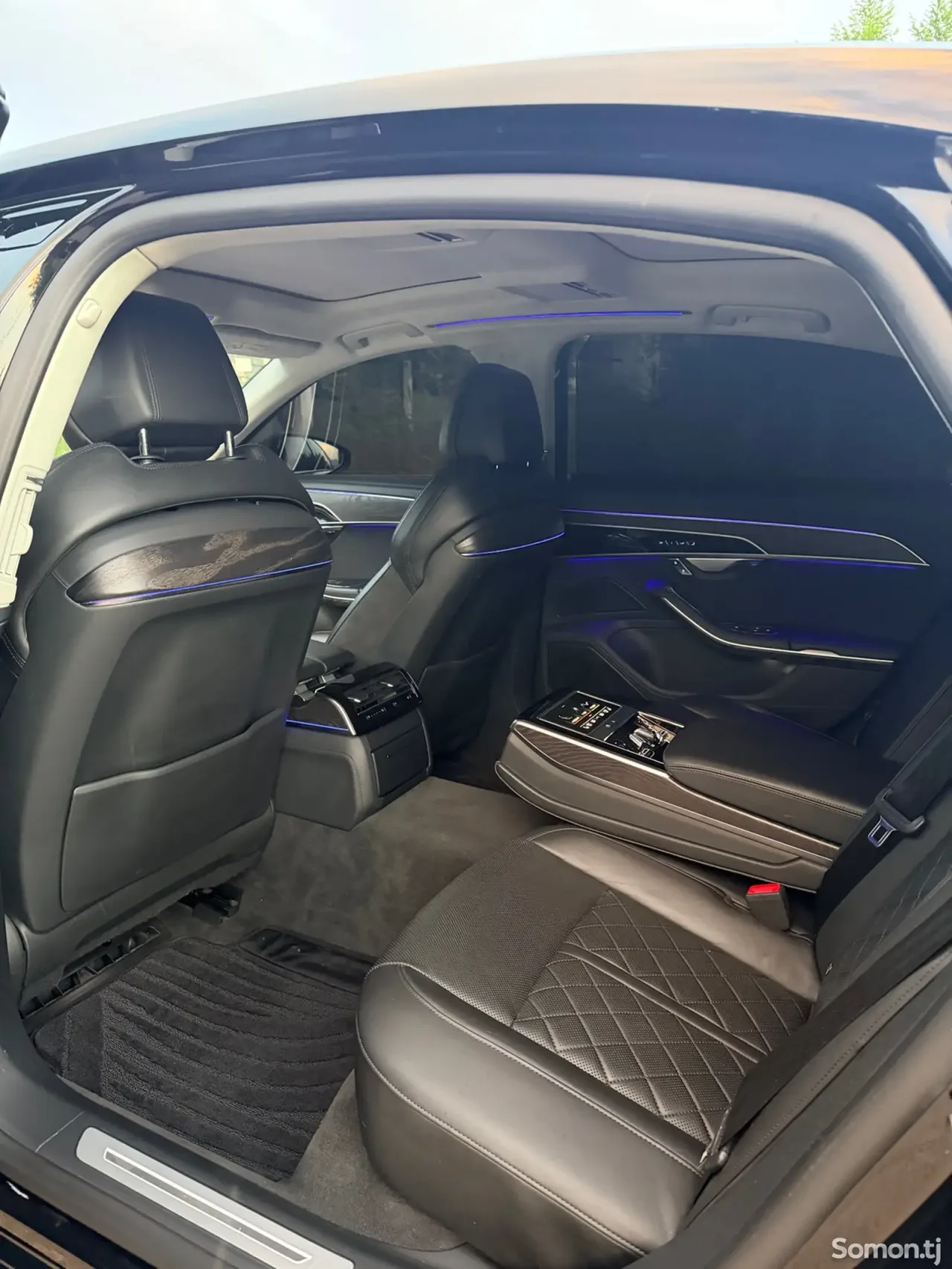 Audi A8 2022 · 3.0 AT