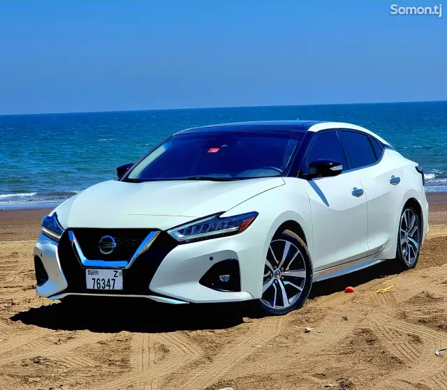 Nissan Maxima 2021 · 3.5 AT