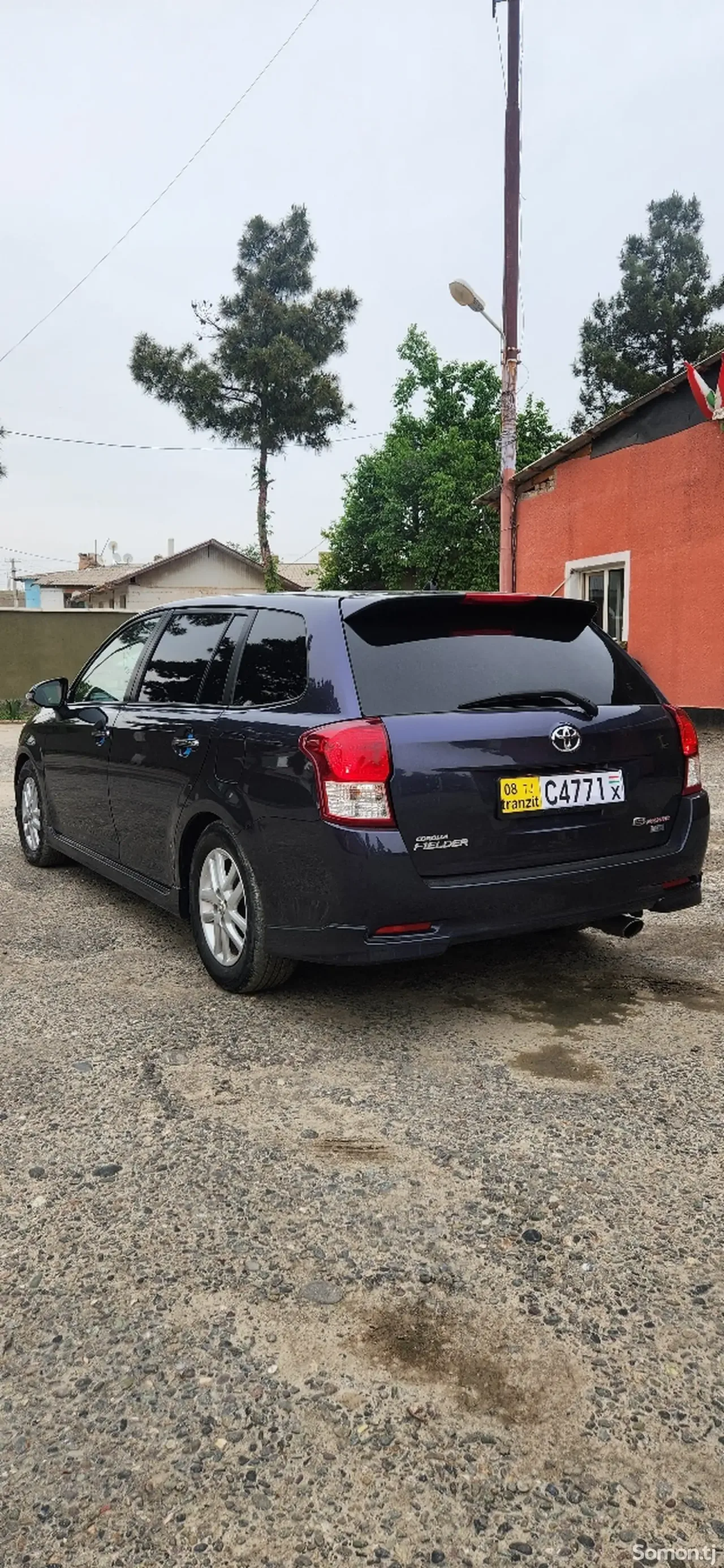 Toyota Fielder 2013 · 1.8 AT