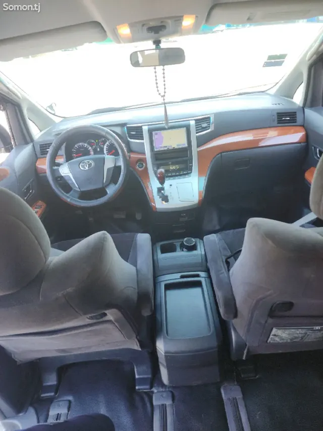 Toyota Vellfire 2009 · 2.4 AT