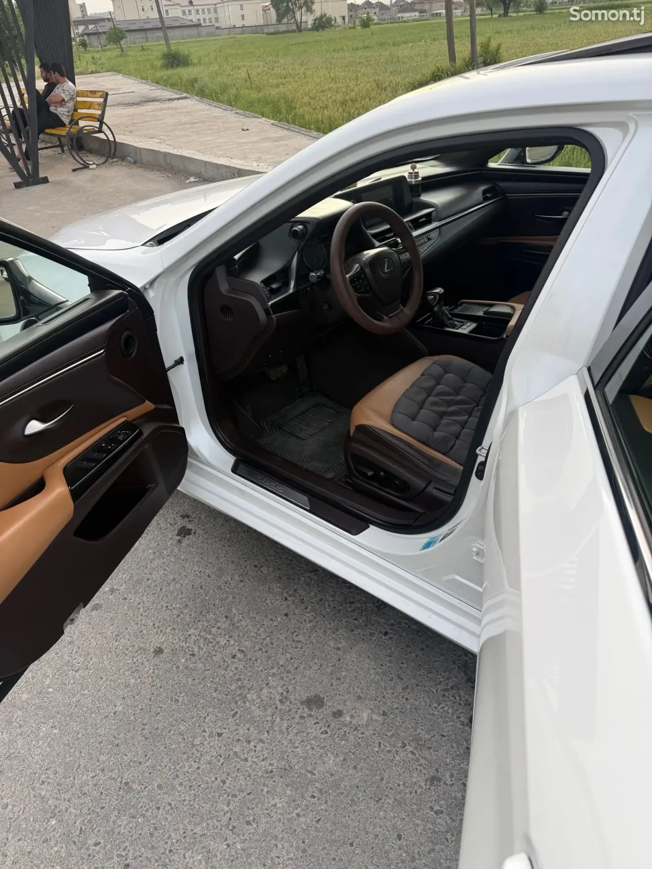 Lexus ES series 2019 · 3.0 AT