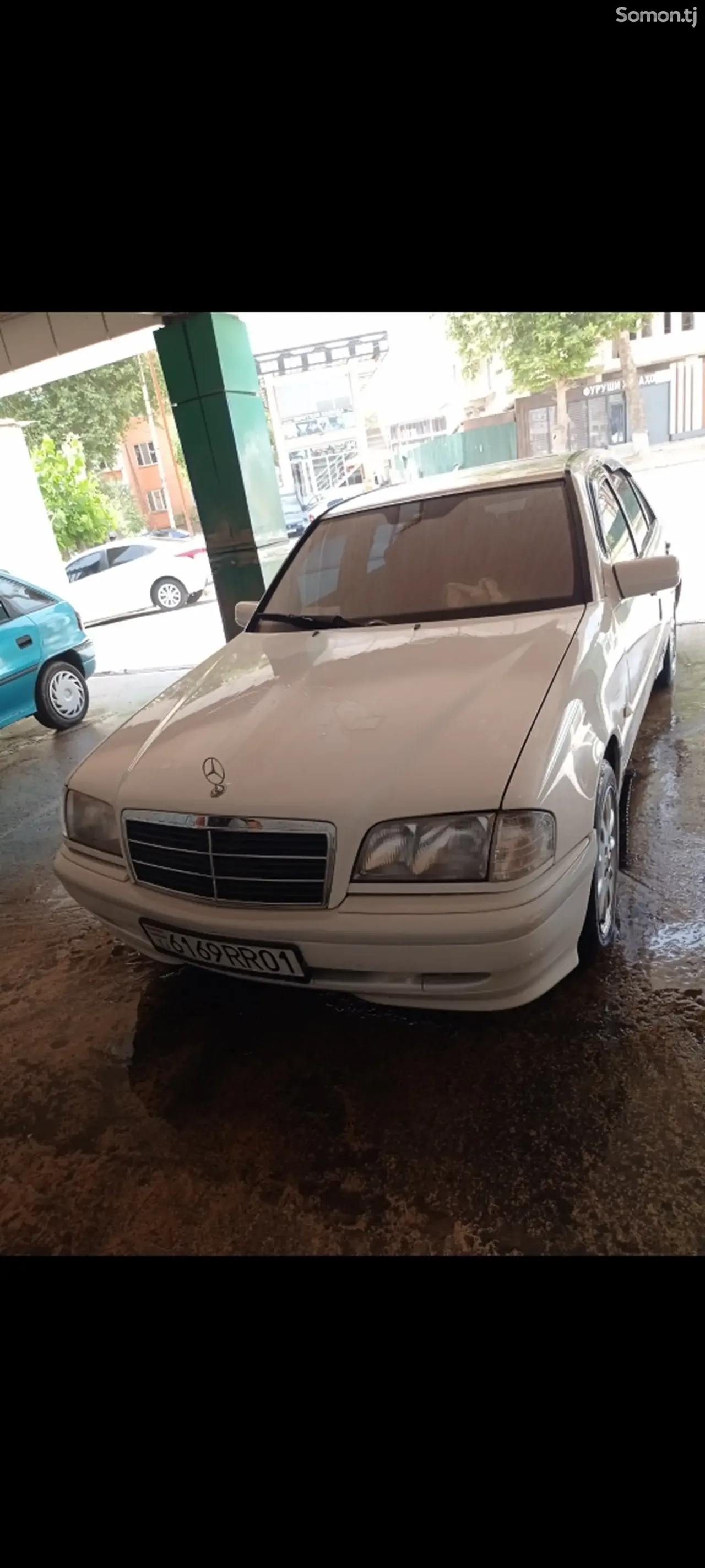 Mercedes-Benz C class 1995 · 1.8 MT