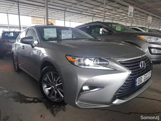 Lexus ES series 2017 · 2.5 AT