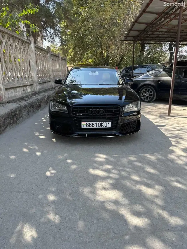 Audi A8 2013 · 3.0 AT