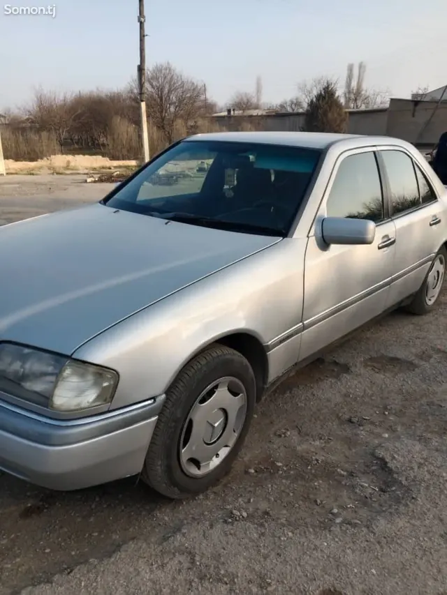 Mercedes-Benz C class 1995 · 1.8 AT