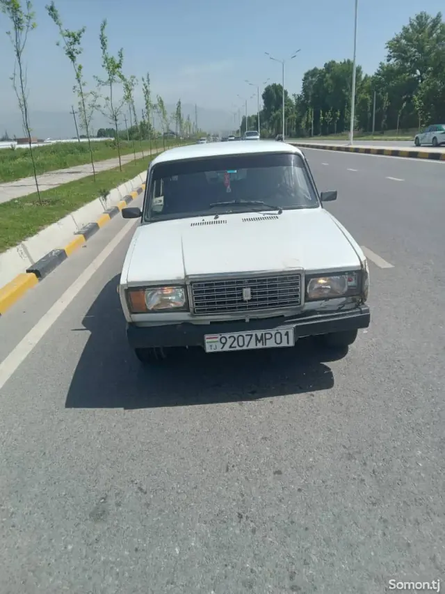 Lada (ВАЗ) 2107 2004 · 1.5 MT