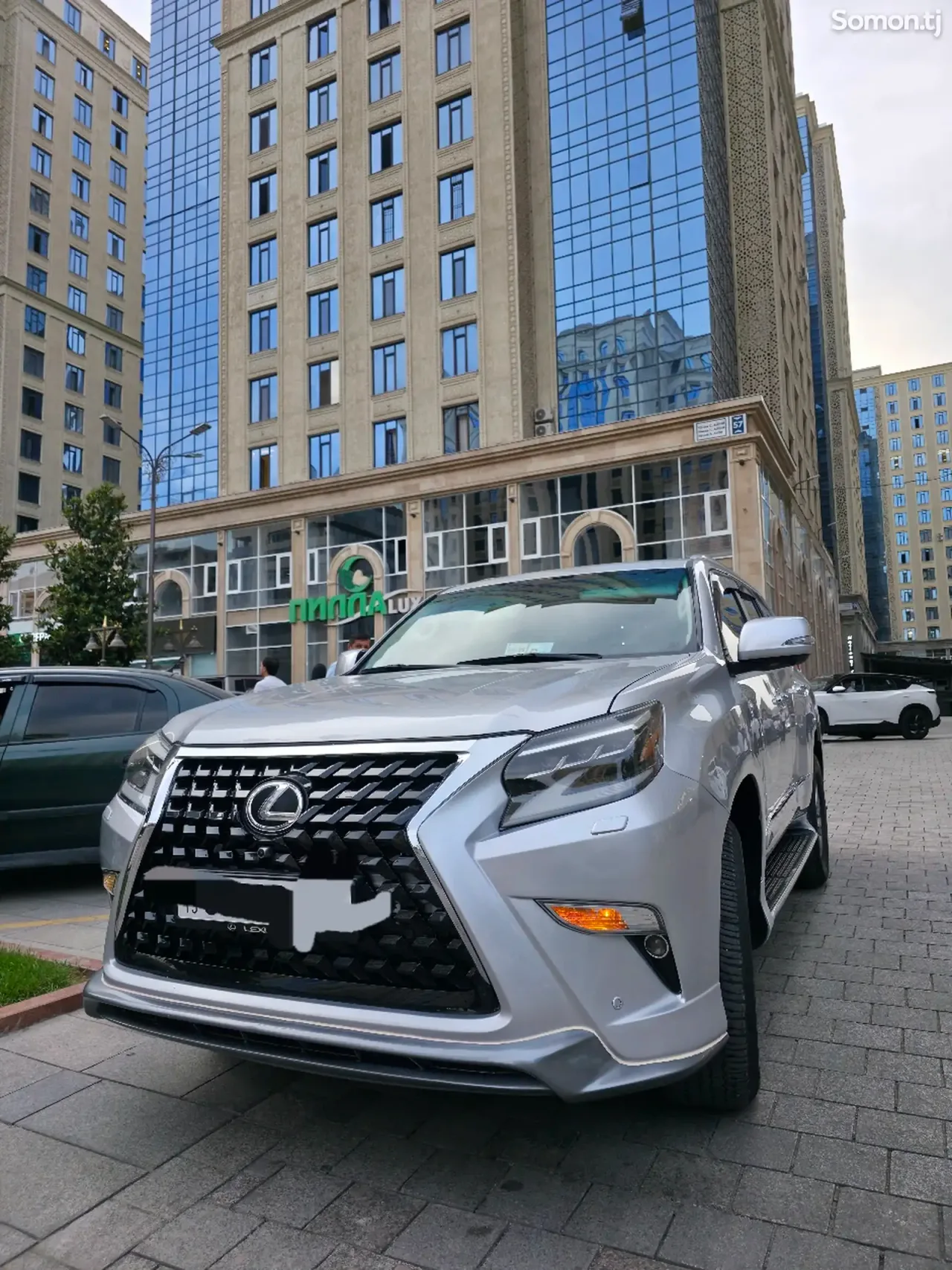 Lexus GX series 2016 · 4.6 AT