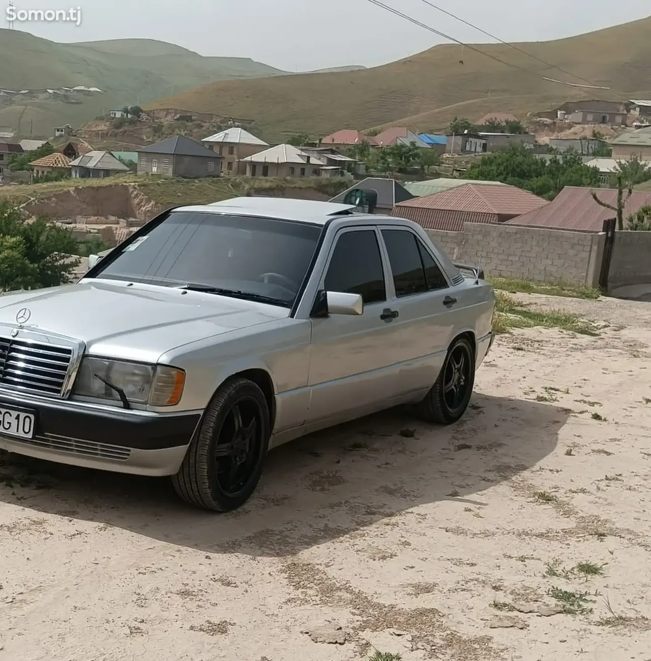 Mercedes-Benz W201 1990 · 2.3 MT