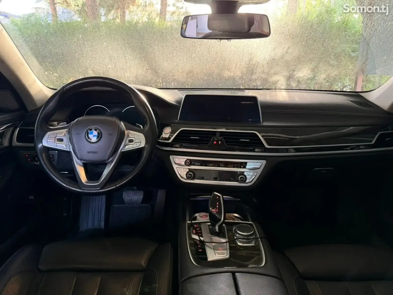 BMW 7 series 2018 · 4.0 AT