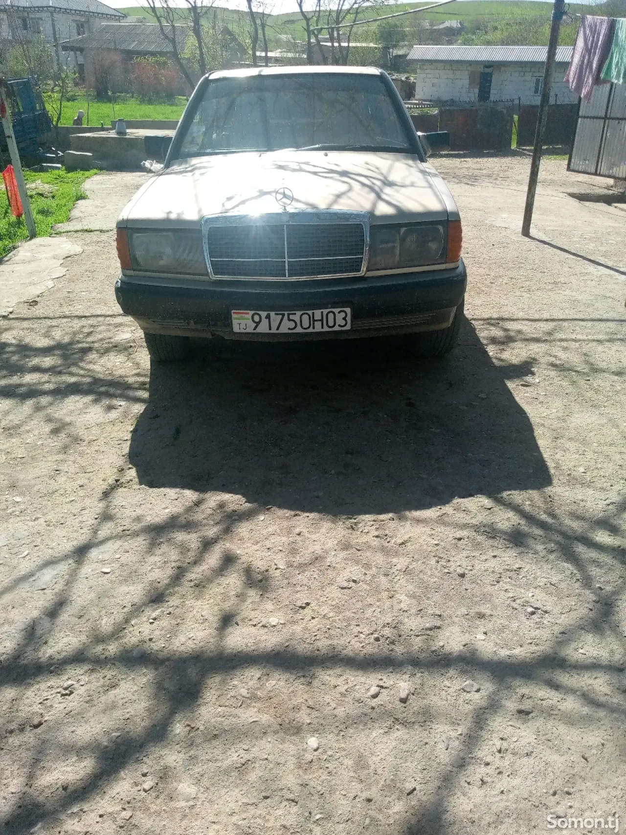 Mercedes-Benz W201 1989 · 2.0 MT