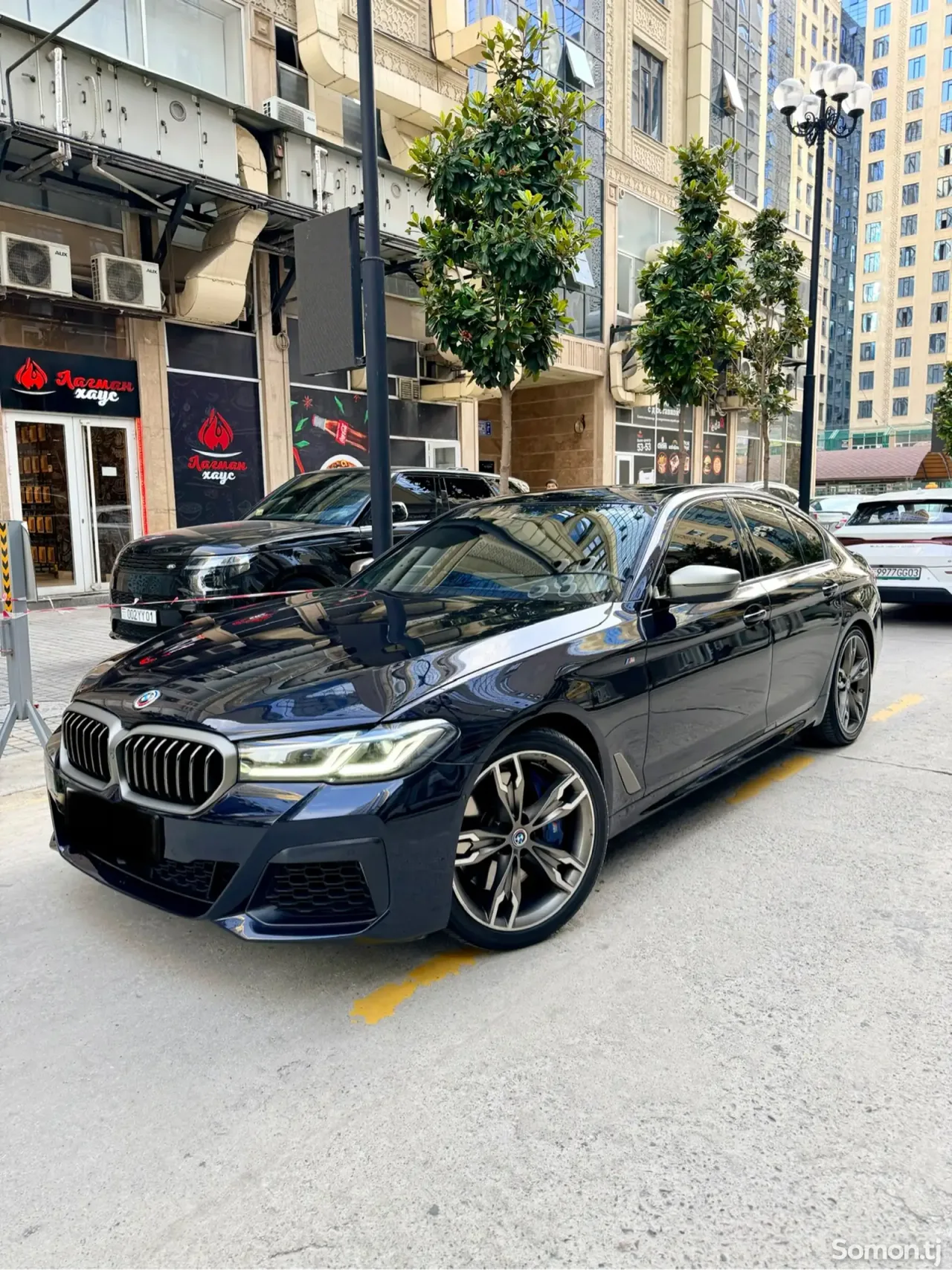 BMW 5 series 2023 · 4.4 AT