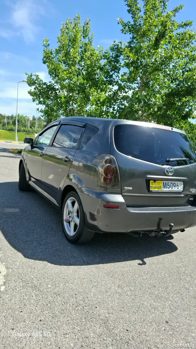 Toyota Verso 2007 · 2.2 MT