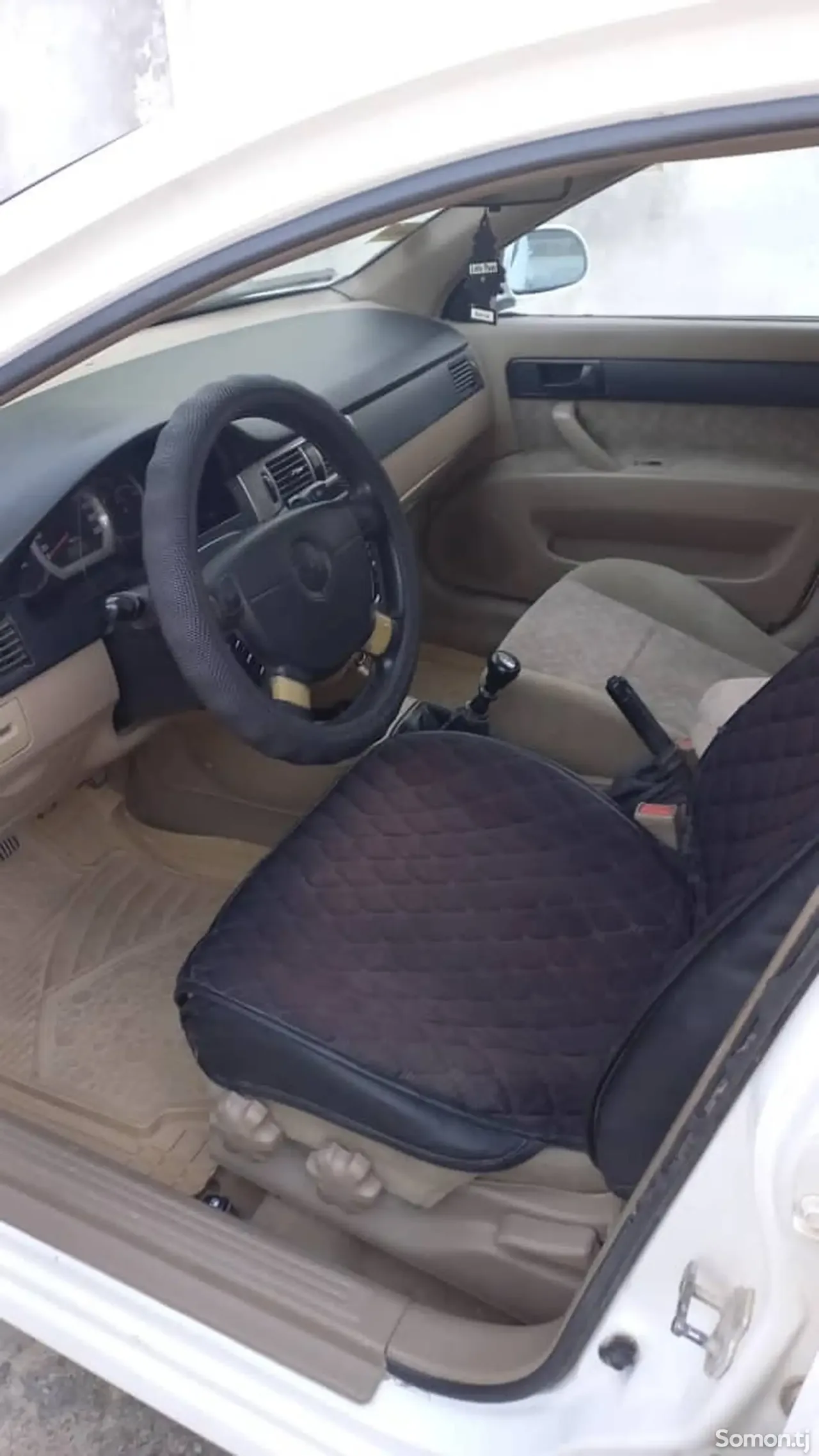 Chevrolet Lacetti 2002 · 1.8 MT