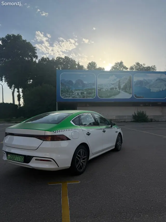 BYD Qin Plus 2022 · AT