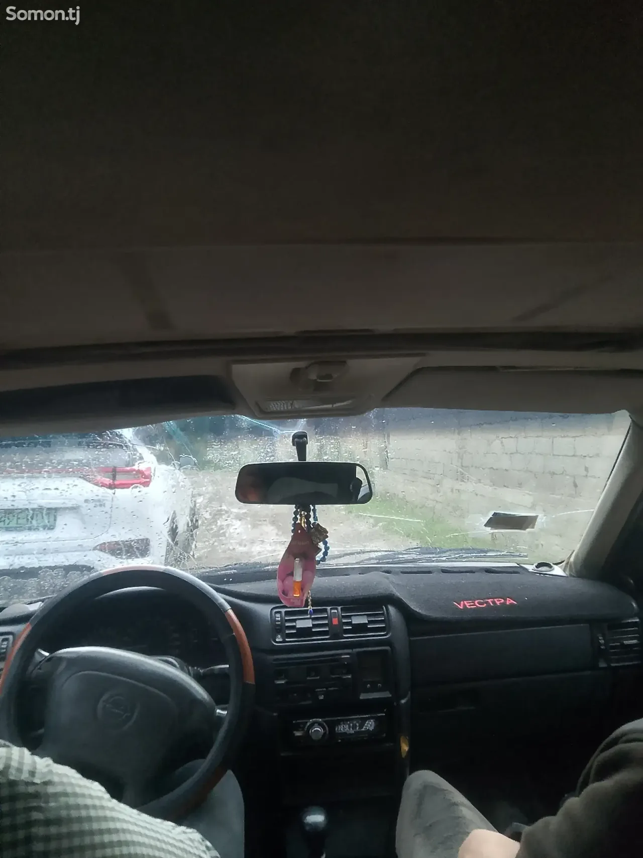 Opel Vectra A 1995 · 1.6 MT