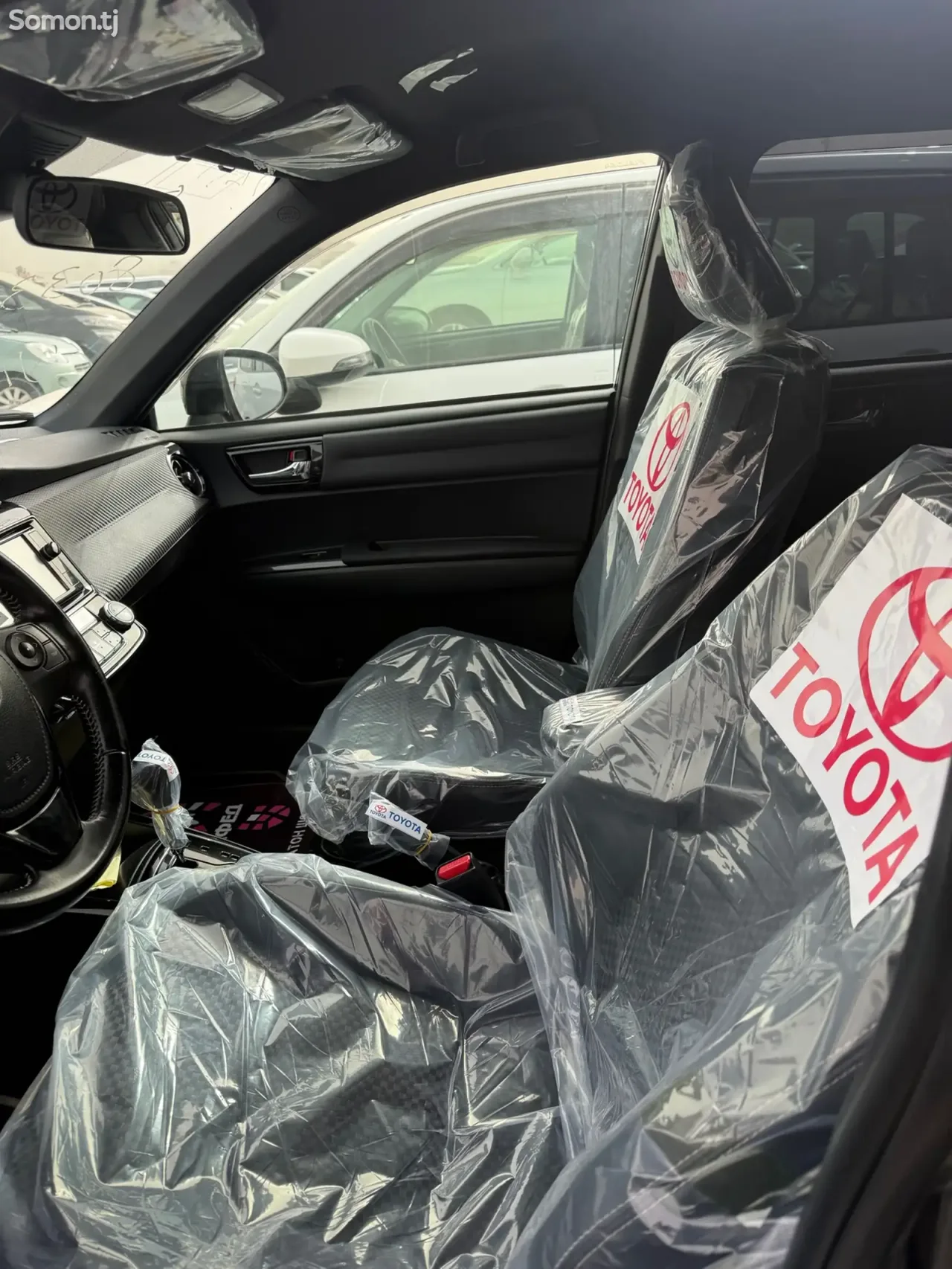 Toyota Fielder 2016 · 1.5 AT