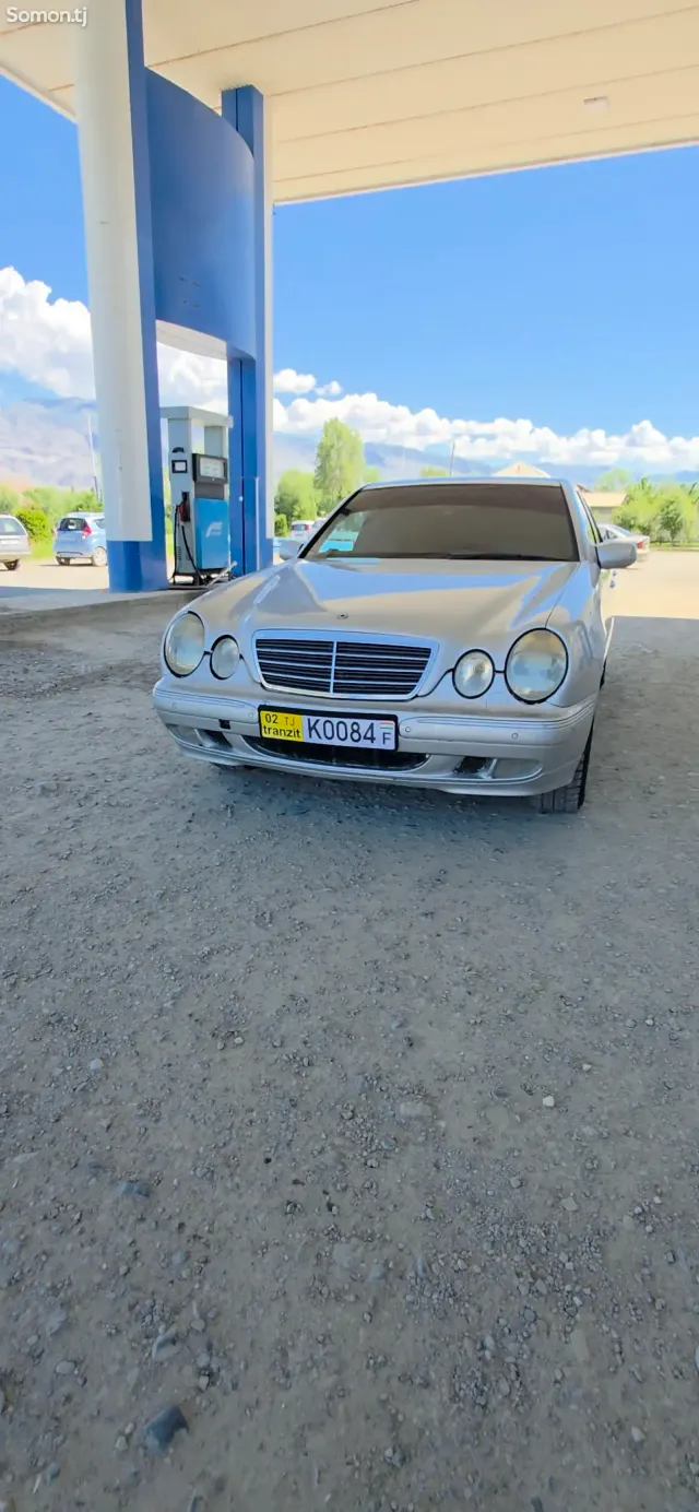 Mercedes-Benz E class 2000 · 2.0 AT