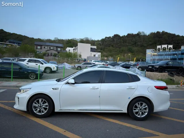 Kia K5 2016 · 2.0 AT