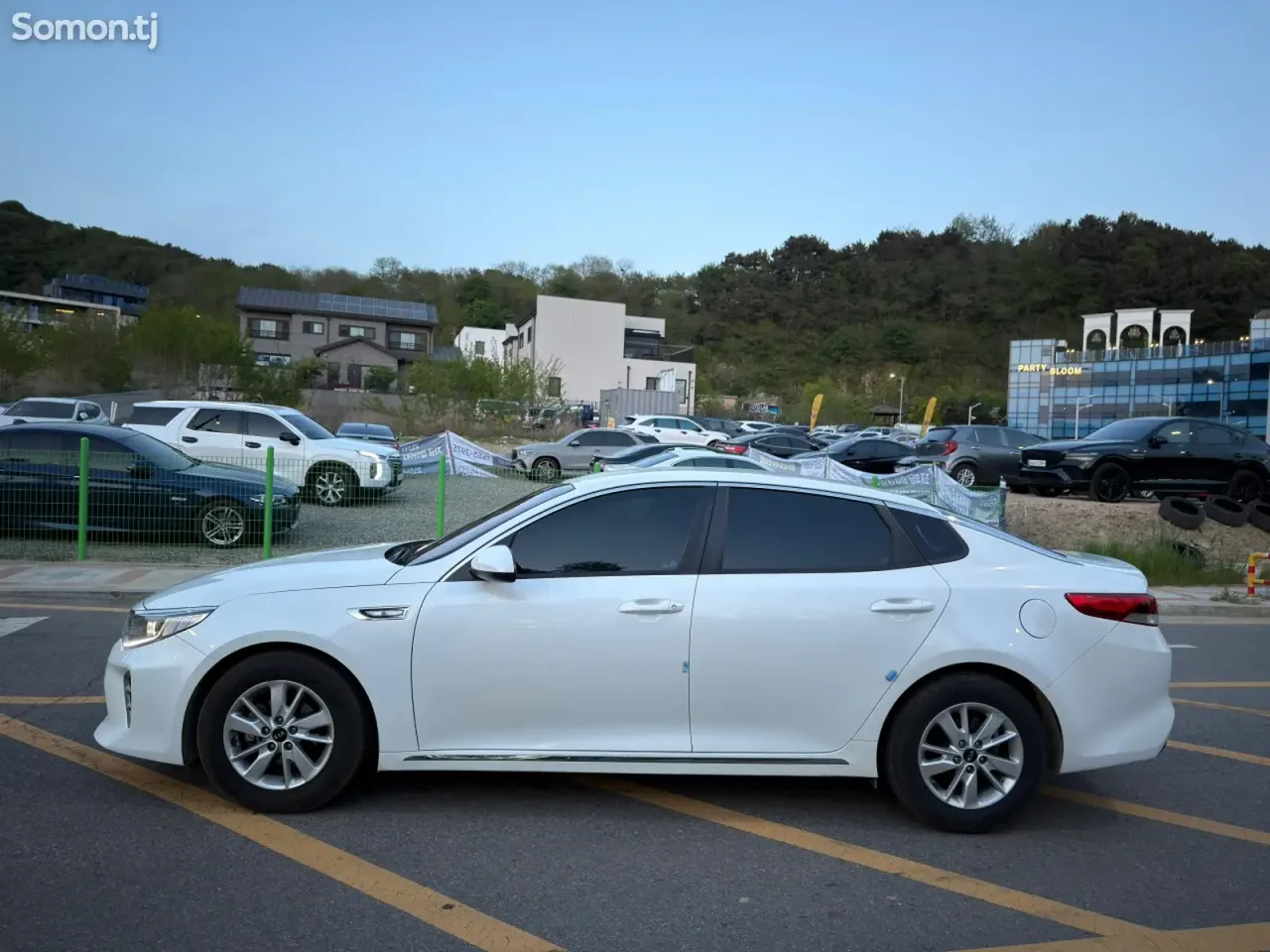 Kia K5 2016 · 2.0 AT