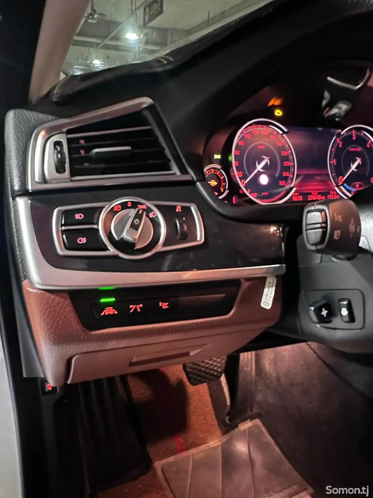 BMW 5 series 2016 · 2.0 AT