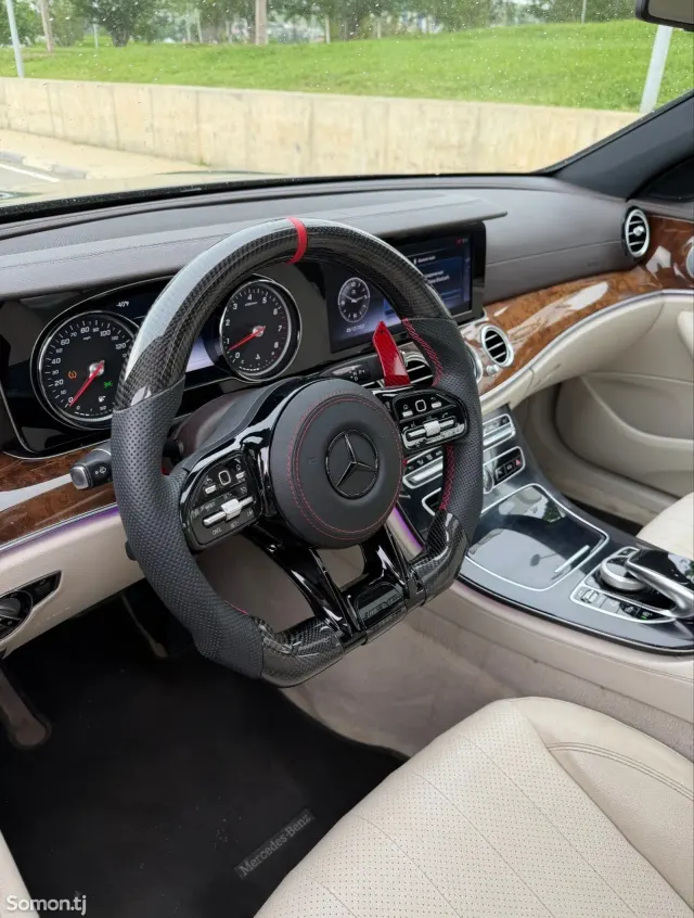 Mercedes-Benz E class 2017 · 2.0 AT