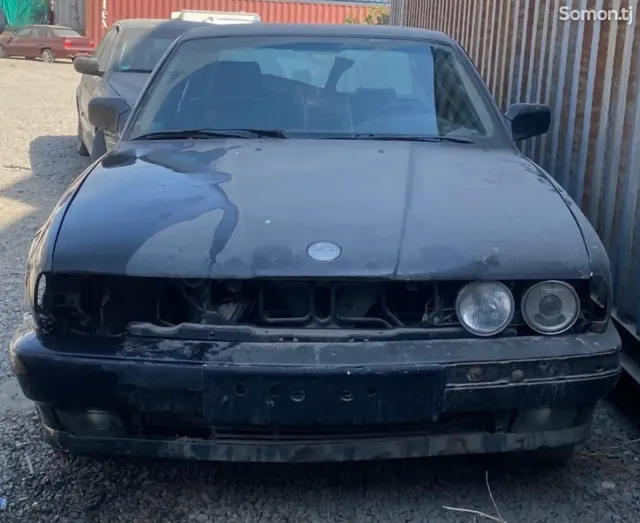 BMW 5 series 1992 · 2.5 MT