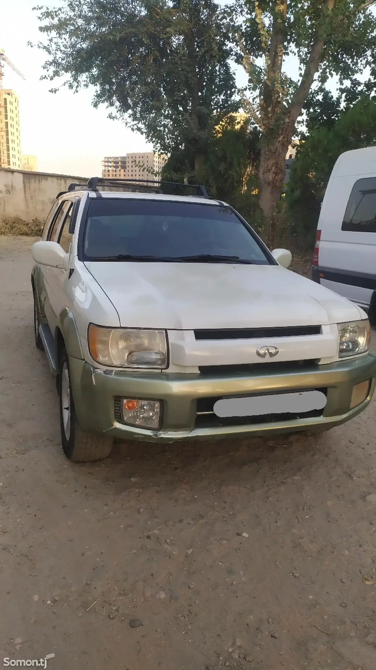 Infiniti QX series 2004 · AT